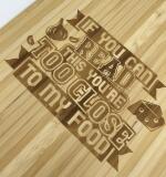 planche en bambou ' Too Close'